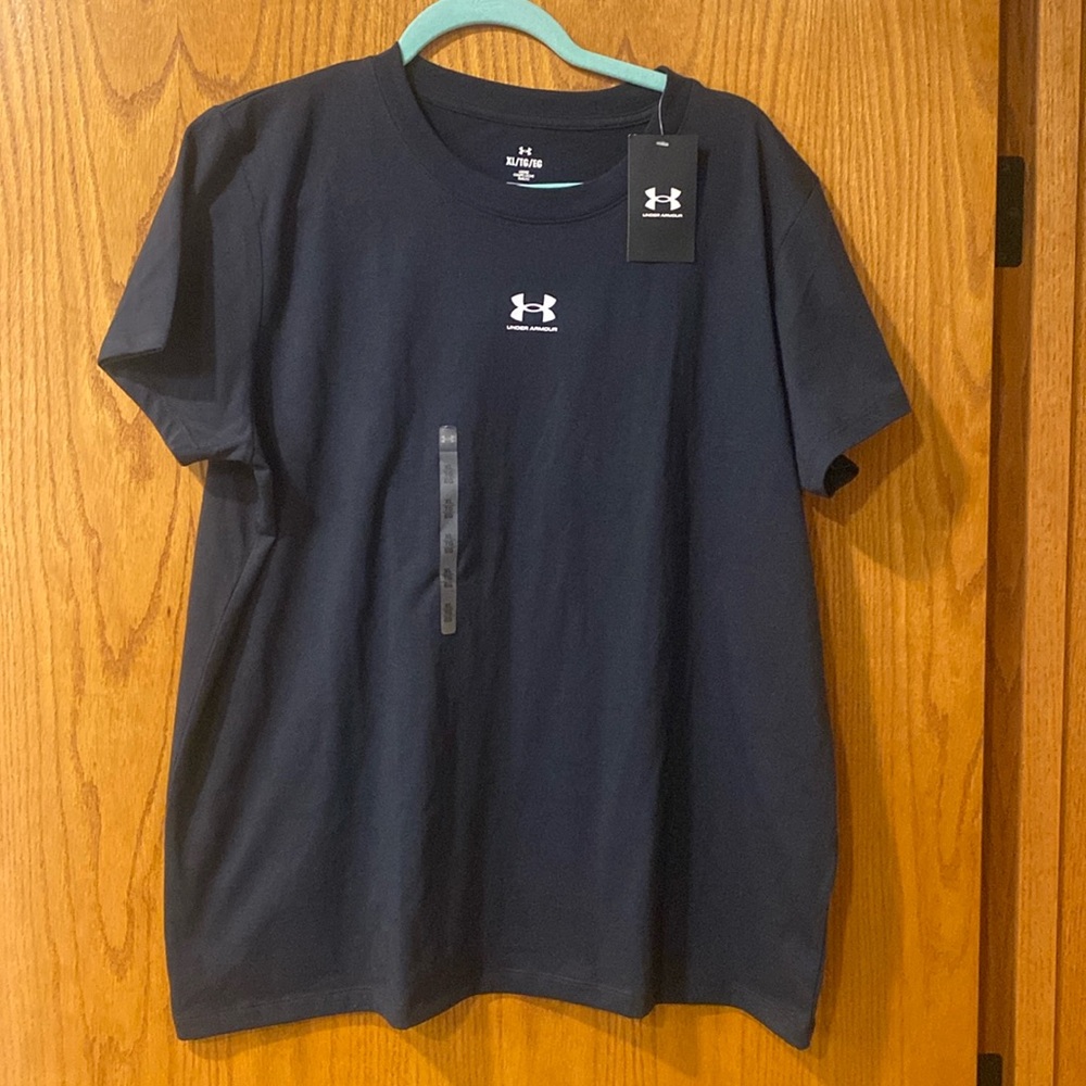 NWT UA Tee